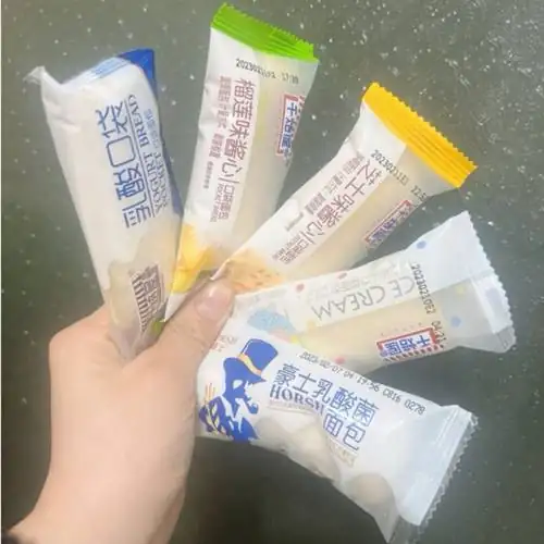1 K G BÁÁẠI SỮẤỆ 4244 chiếc