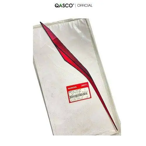 Phân tích Tem ốp nắp trưới trên phải Q A86647 K 27630 Z AH N 18 dùng có ổn không