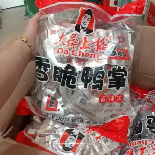 1 Thùng 240 8 bịch Chân Vịt Cay Dacheng