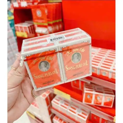 1 chai Dầu gió đỏ cỡ vừa 7 cc chính hãng thái lan