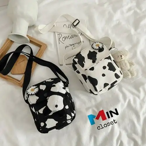 So sánh Túi Đeo Chéo Túi Vải Họa Tiết Bò Sữa Tặng Ghim Hoa Cúc Phong Cách Hàn Quốc Mincloset Tv 16 có nên mua không